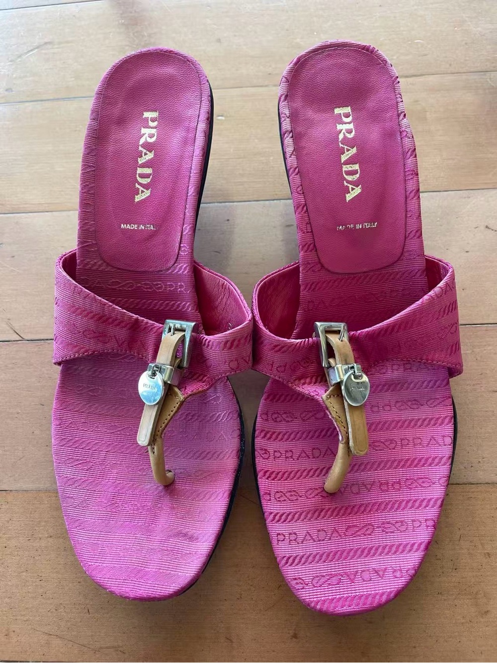 Prada Vintage Y2K Pink Jacquard Logo Kitten Heel Thong Sandals Size 38.5